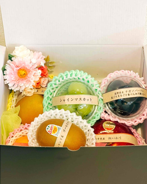 ①旬のフルーツギフト(60サイズ)